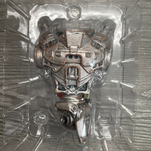 Bethesda Fallout 76 Loot Crate Lot Build a Figure Torso Pins Bottle Opener NEW - Picture 10 of 12